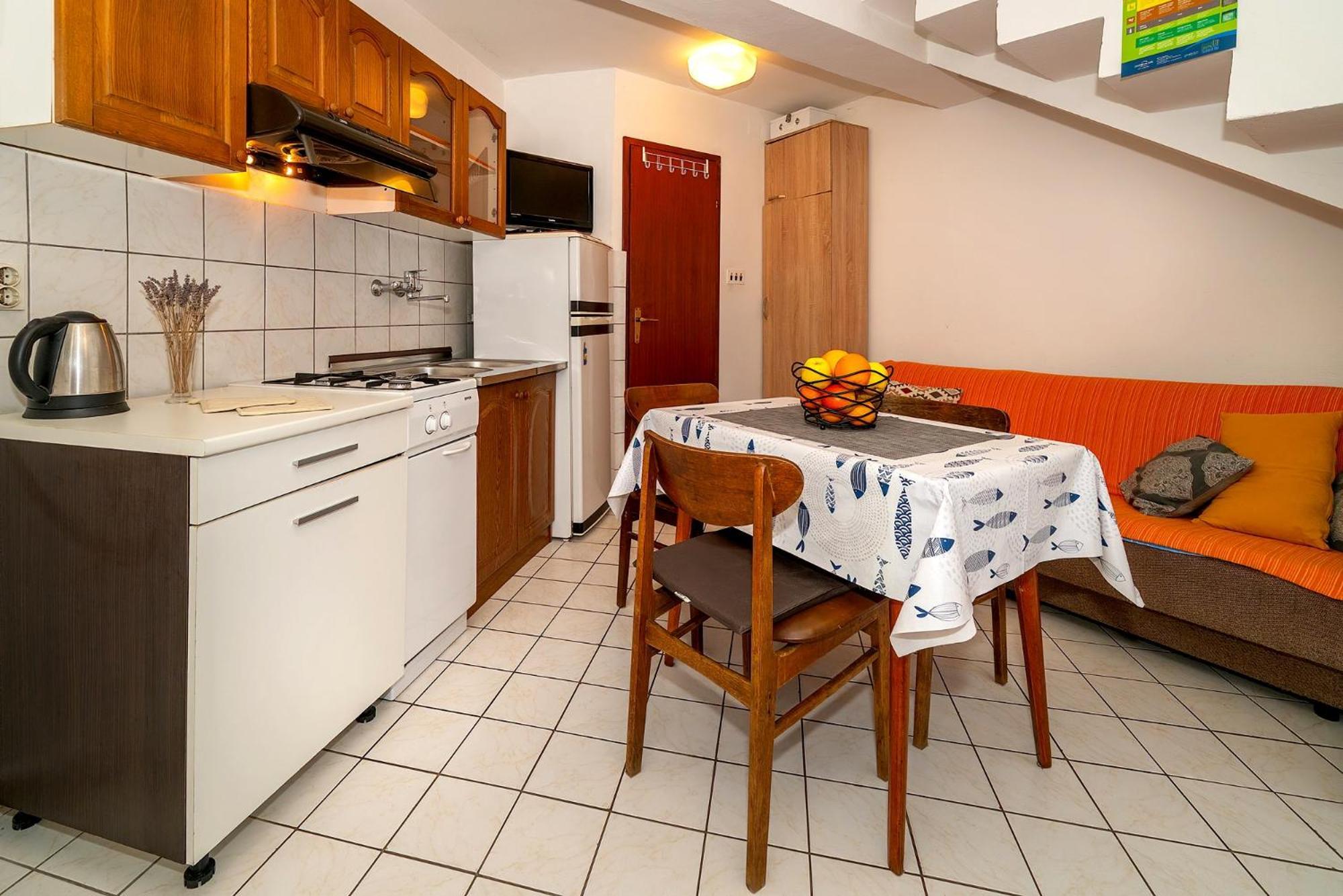 Apartments Nada & Ivan With Terrace บัชกา ภายนอก รูปภาพ