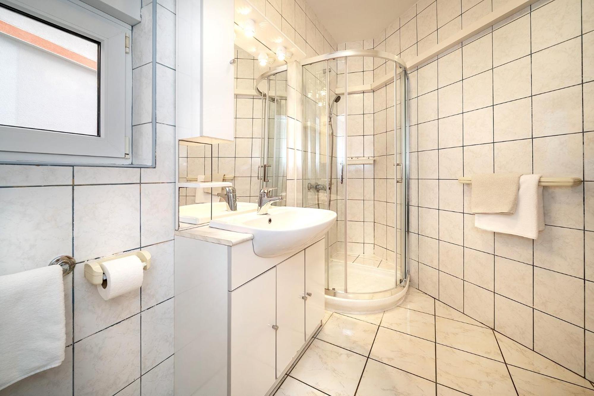 Apartments Nada & Ivan With Terrace บัชกา ภายนอก รูปภาพ